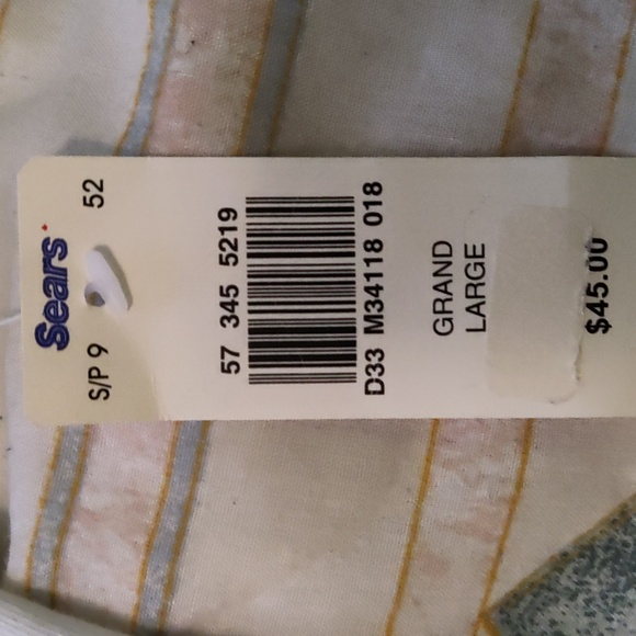 Distinction large white shirt - Picture 4 of 4